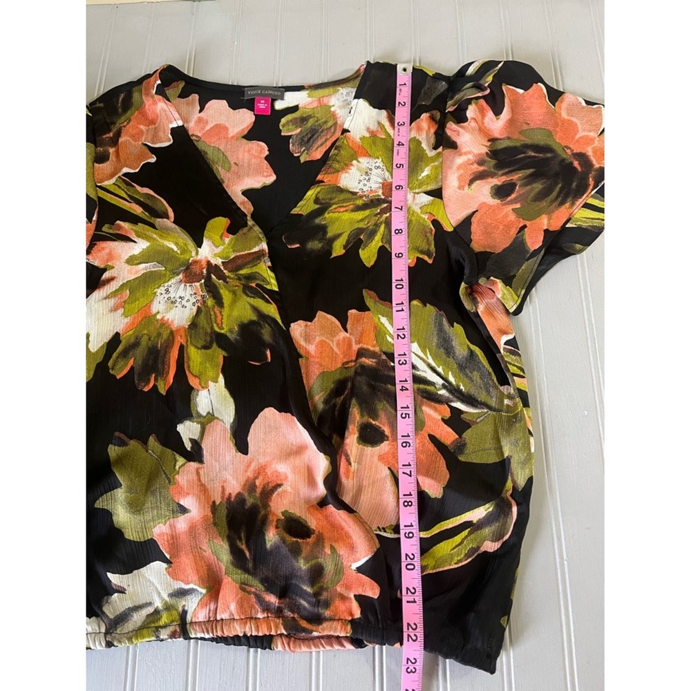 Vince Camuto Black Floral Wrap Style V Neck Short Sleeve Blouse Womens Medium - Picture 5 of 6